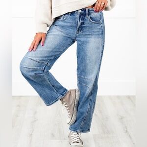 Barrel Jeans
Rise: 10.5”
Inseam: 26.5”
99% Cotton, 1% Spandex